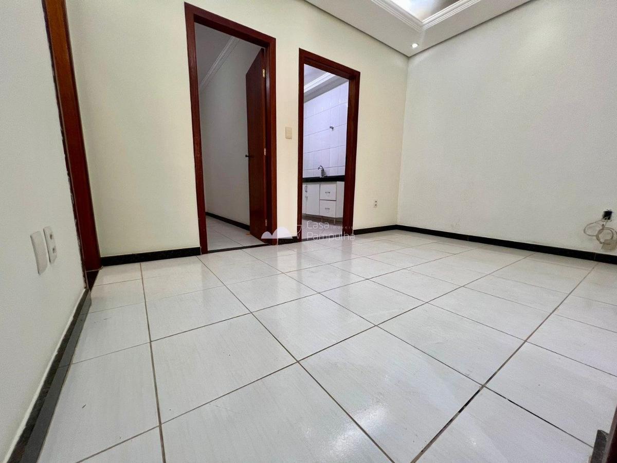 Casa, Santa Branca, 2 Quartos, 2 Vagas