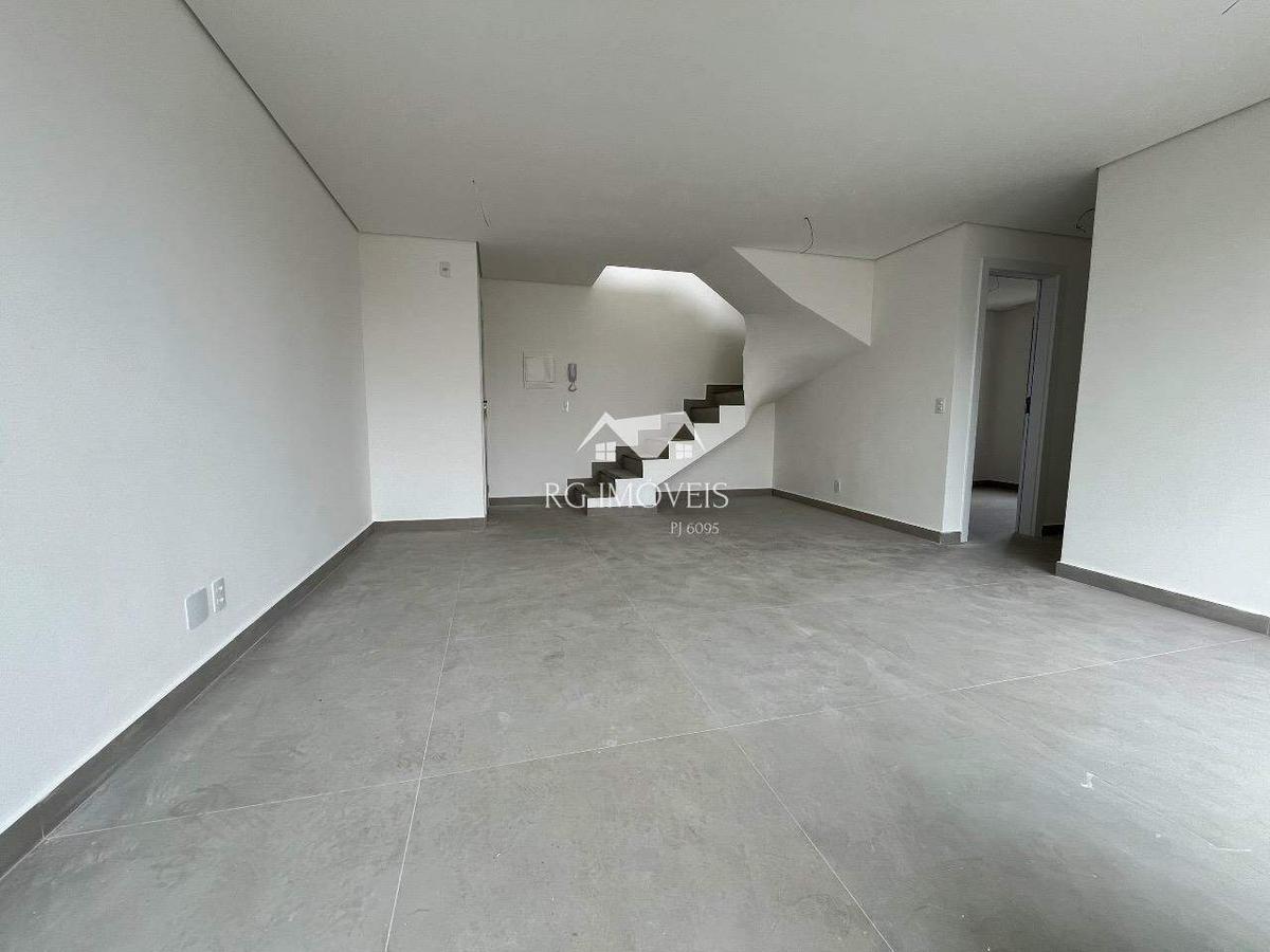 Cobertura, Jardim Industrial, 2 Quartos, 2 Vagas, 1 Suíte