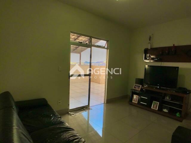 Cobertura, Camargos, 3 Quartos, 0 Vaga, 1 Suíte