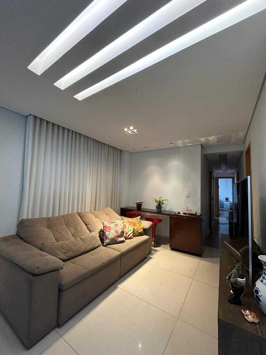 Apartamento, Castelo, 4 Quartos, 4 Vagas, 3 Suítes