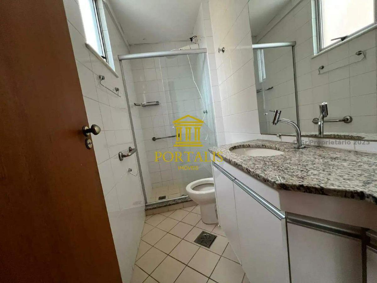 Apartamento, Estoril, 3 Quartos, 1 Vaga, 1 Suíte