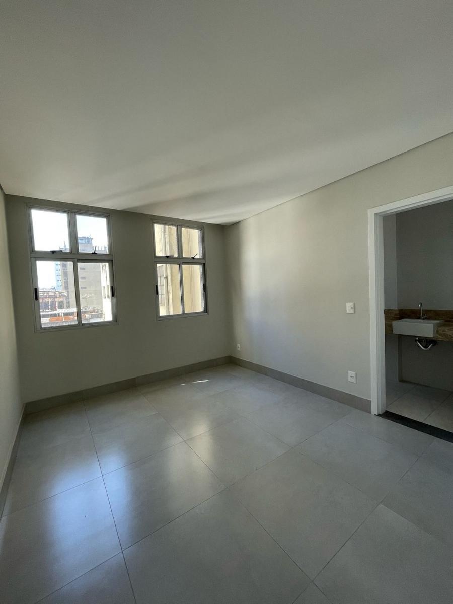 Apartamento, Centro, 2 Quartos, 0 Vaga, 1 Suíte