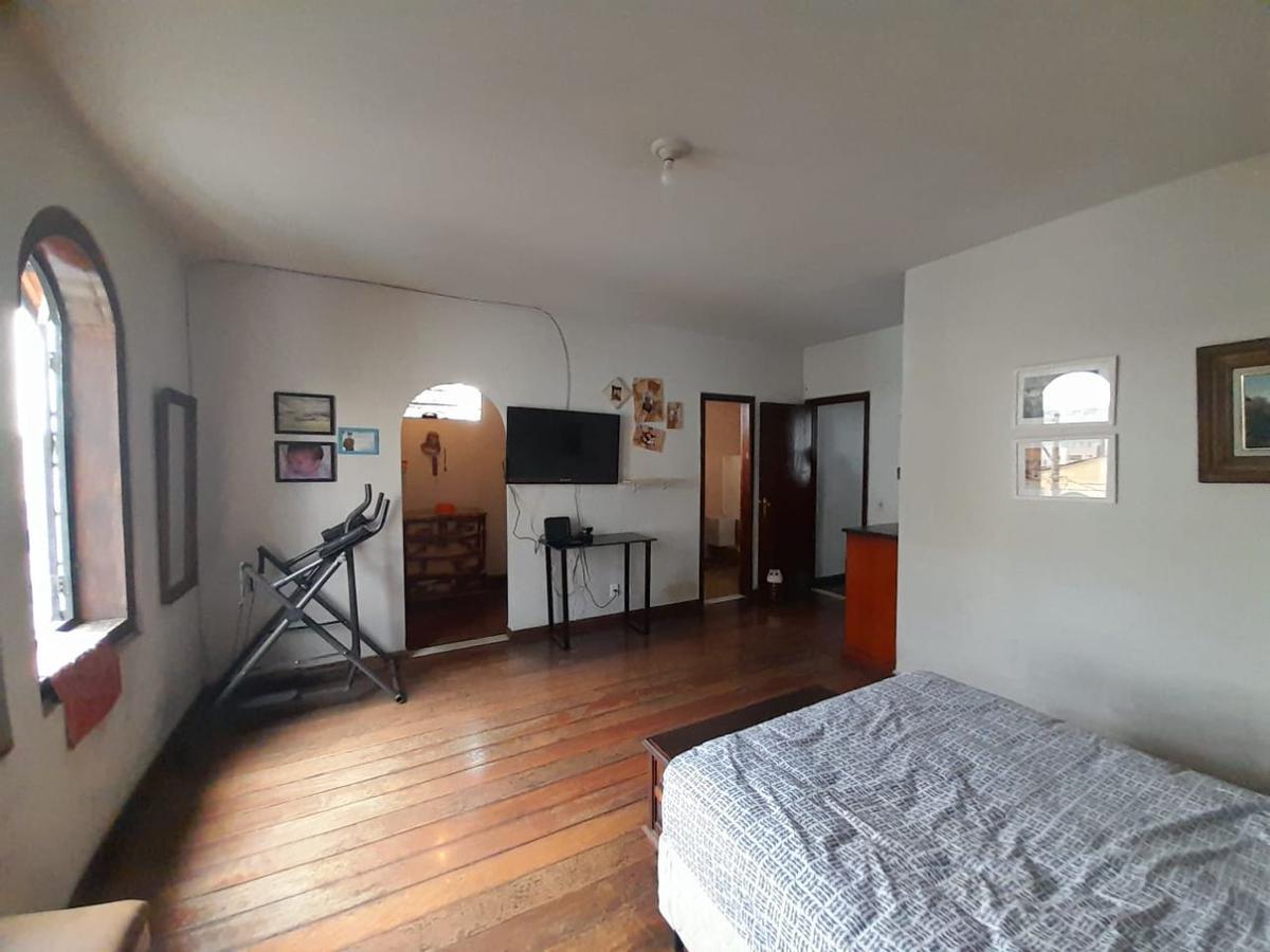 Casa, Sagrada Família, 6 Quartos, 4 Vagas, 4 Suítes