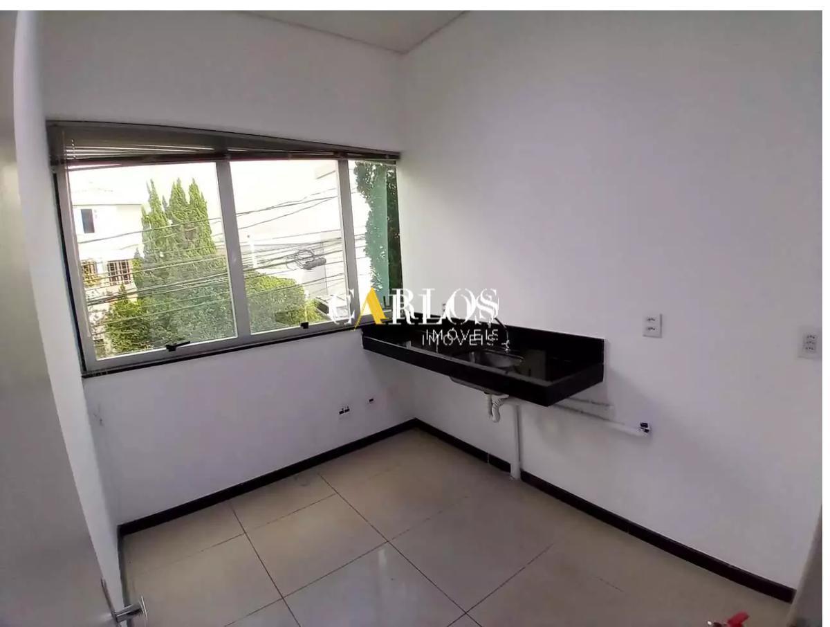 Prédio, Santa Lúcia, 12 Vagas