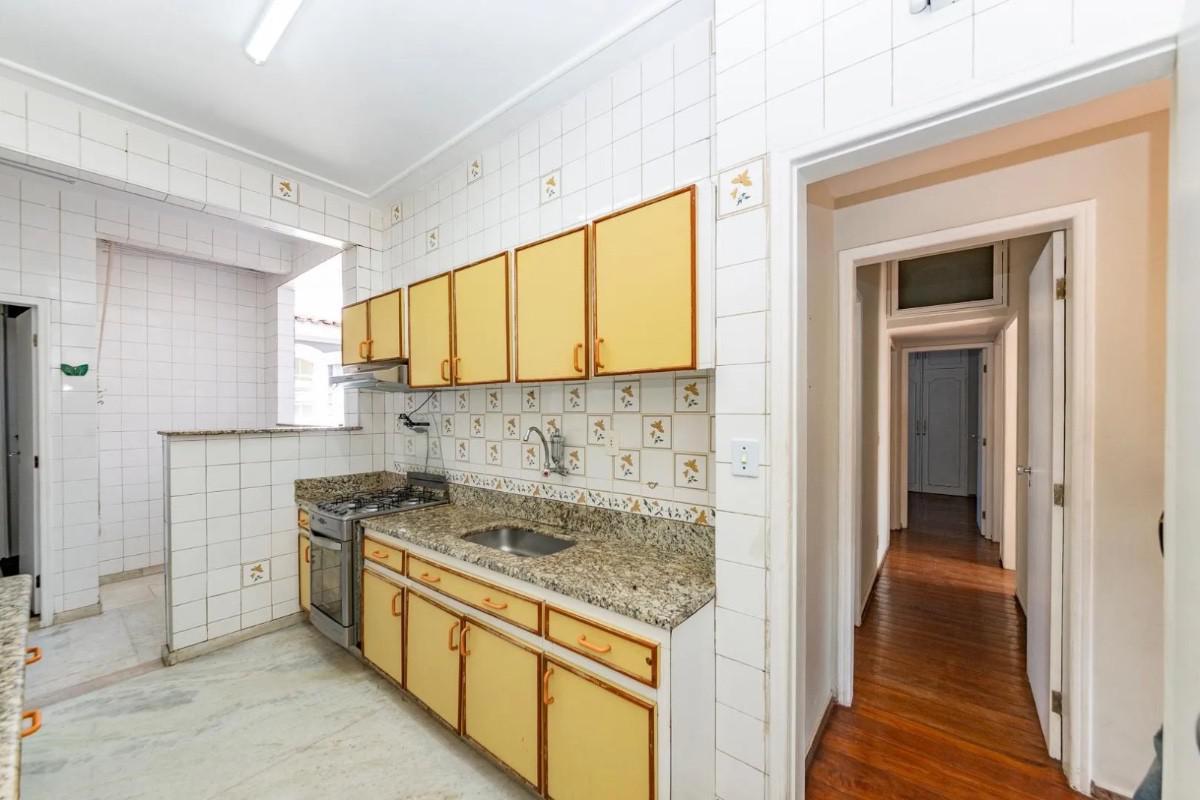 Apartamento, Coração de Jesus, 4 Quartos, 2 Vagas, 1 Suíte