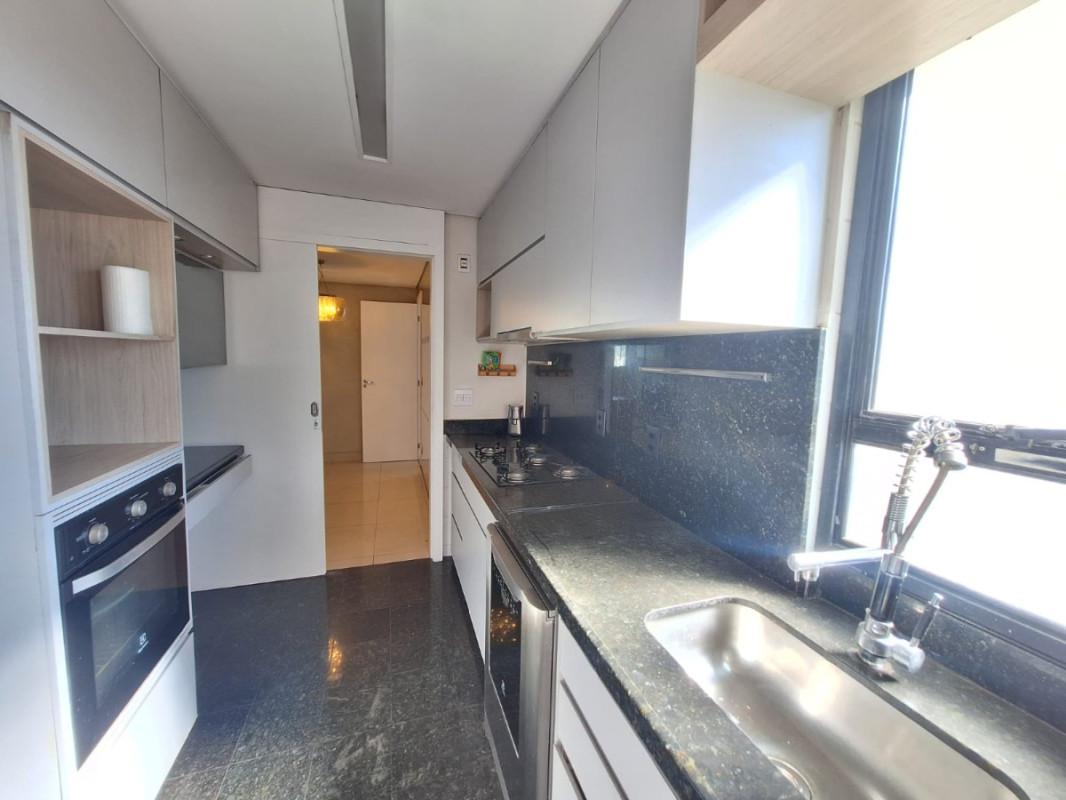 Apartamento, Sagrada Família, 3 Quartos, 2 Vagas, 1 Suíte