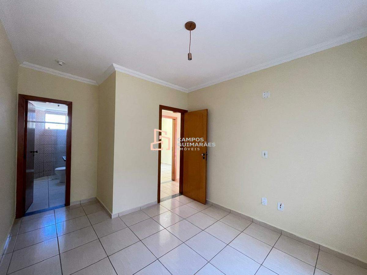 Casa, Cabral, 2 Quartos, 1 Vaga, 1 Suíte