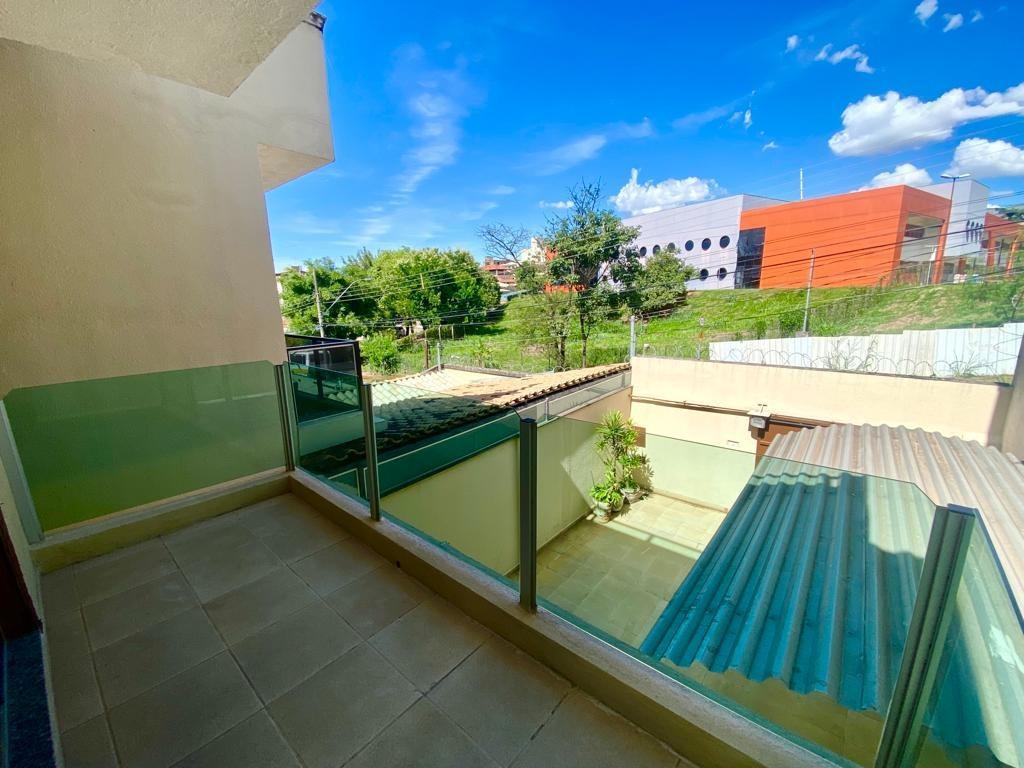 Casa, Arvoredo, 3 Quartos, 4 Vagas, 1 Suíte