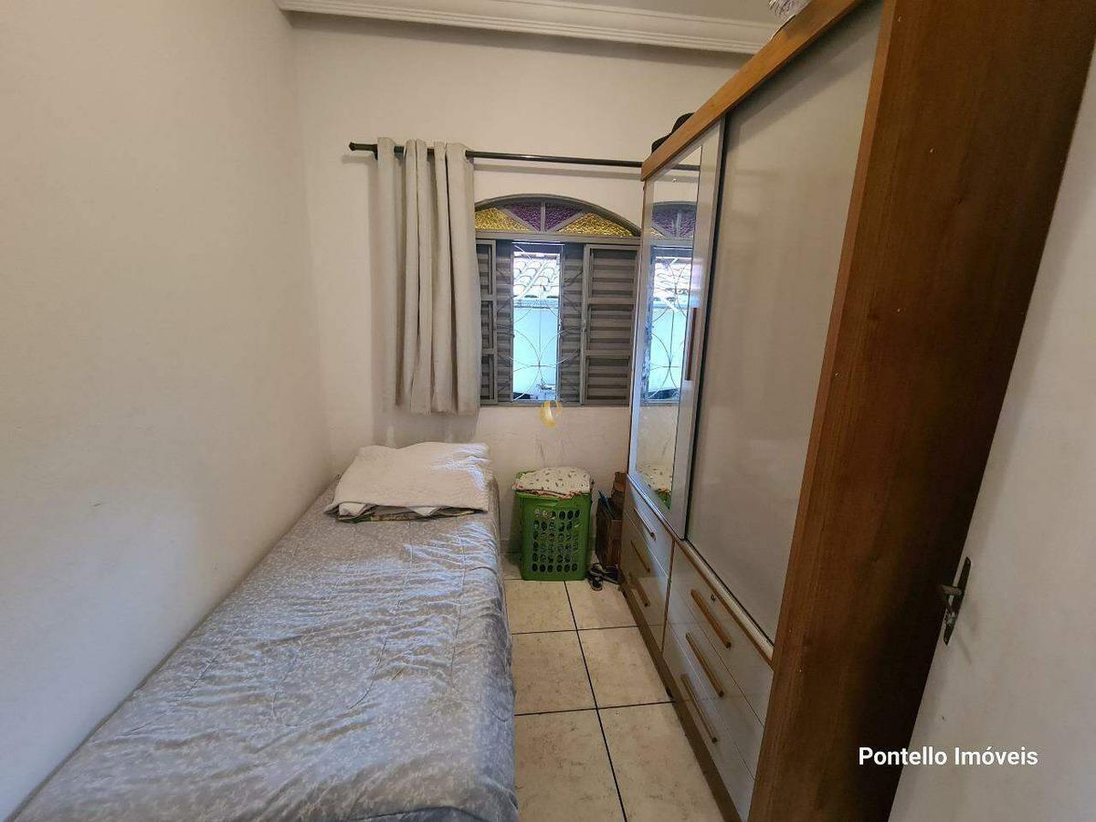 Prédio, Aparecida, 6 Quartos, 0 Vaga