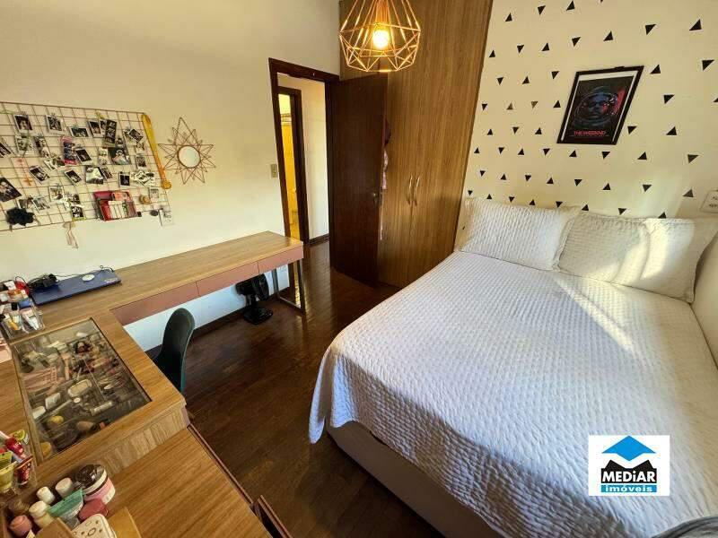 Apartamento, Sagrada Família, 3 Quartos, 1 Vaga, 1 Suíte