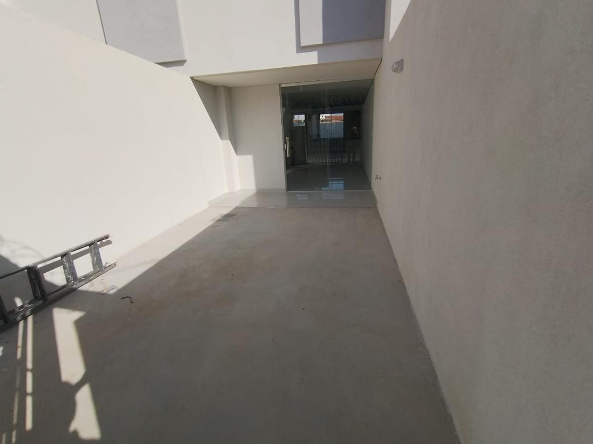 Casa, Piratininga (venda Nova), 2 Quartos, 1 Vaga, 2 Suítes