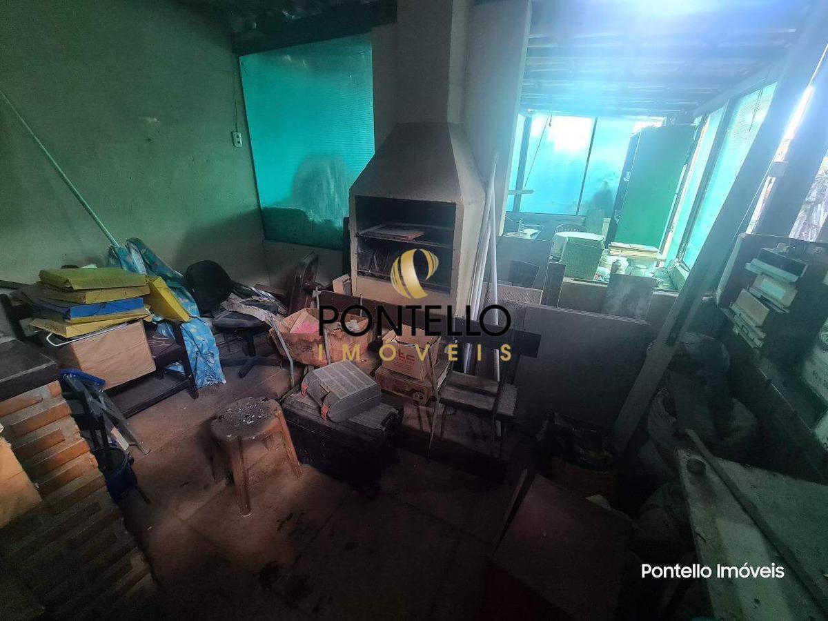 Casa, Cachoeirinha, 4 Quartos, 1 Vaga, 1 Suíte