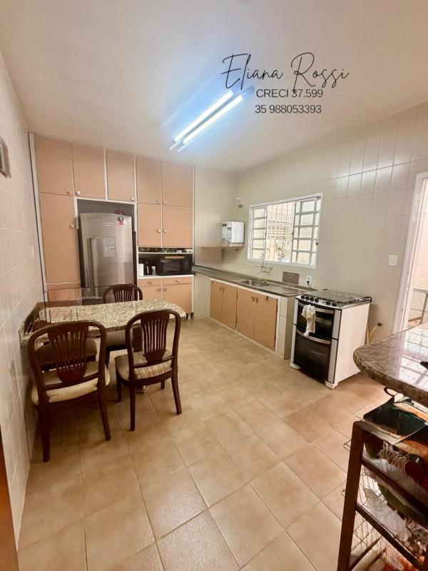 Casa, Santa Luiza, 4 Quartos, 4 Vagas, 2 Suítes