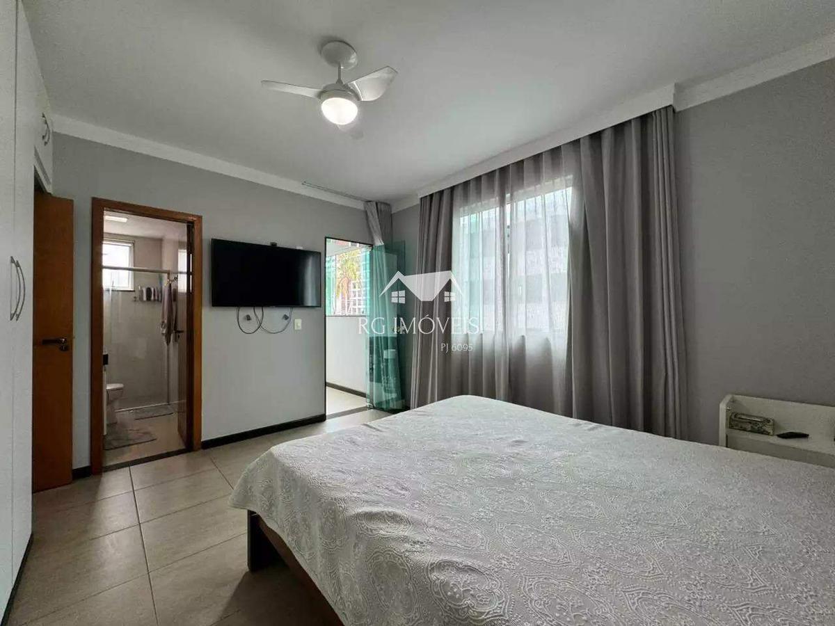 Apartamento, Barreiro, 3 Quartos, 2 Vagas, 1 Suíte