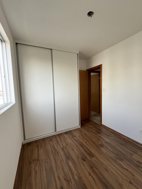 Apartamento, Sagrada Família, 3 Quartos, 2 Vagas, 1 Suíte