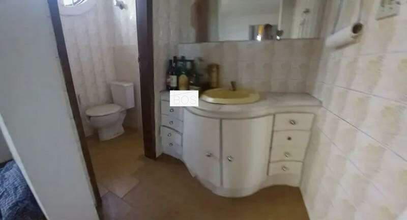 Casa, Cidade Nova, 5 Quartos, 3 Vagas, 1 Suíte