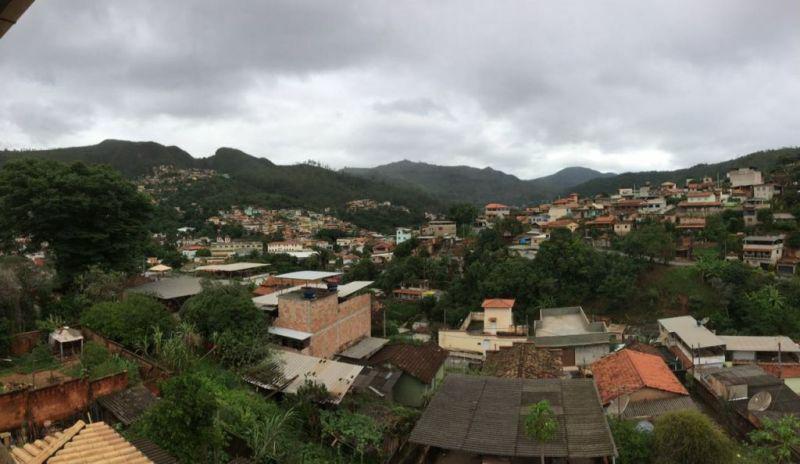 Casa, Vila Santo Antônio de Pádua, 3 Quartos, 5 Vagas, 1 Suíte