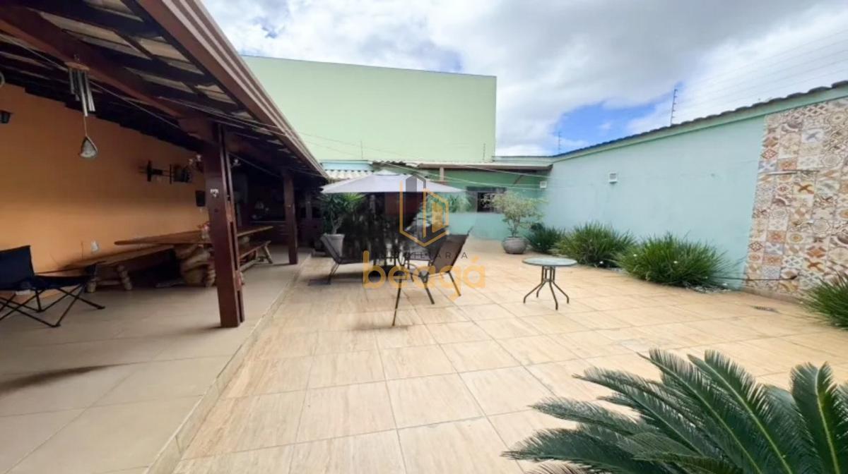 Casa, Parque Xangri-lá, 4 Quartos, 4 Vagas, 2 Suítes