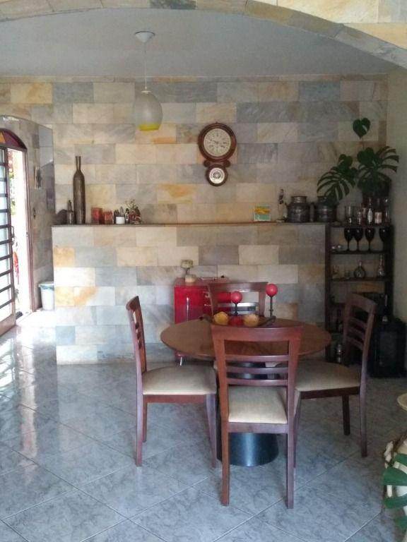 Casa, Pompeu, 3 Quartos, 5 Vagas