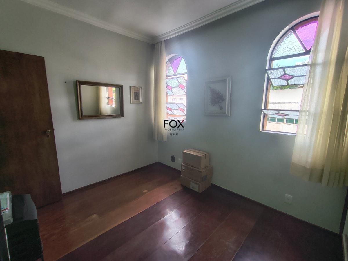 Apartamento, Vila Paris, 4 Quartos, 2 Vagas, 1 Suíte