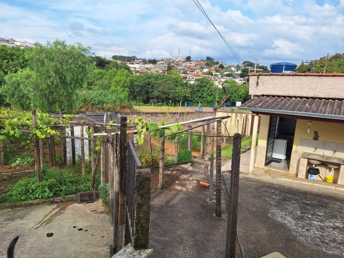Casa, Parque Rinaldo, 2 Quartos, 0 Vaga