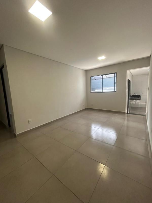 Casa Comercial, Vila Clóris, 3 Quartos, 2 Vagas, 1 Suíte
