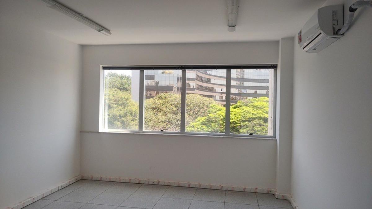 Sala, Barro Preto, 0 Quarto, 2 Vagas
