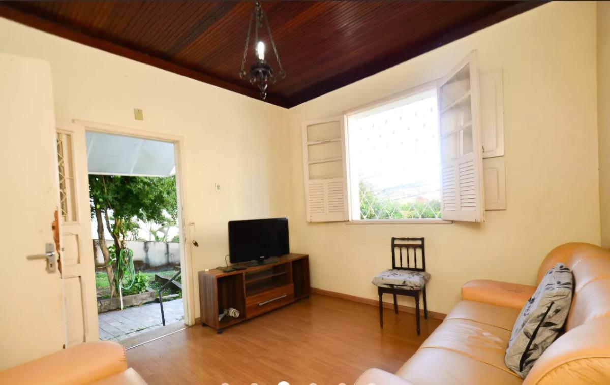 Casa, Sagrada Família, 3 Quartos, 0 Vaga