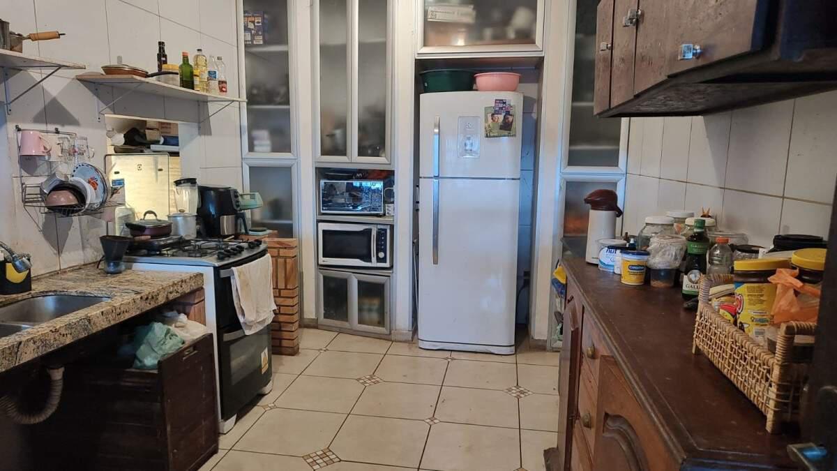 Casa, Estoril, 2 Quartos, 4 Vagas, 1 Suíte