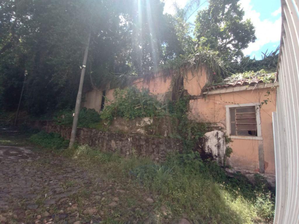 Casa, Centro, 3 Quartos, 0 Vaga
