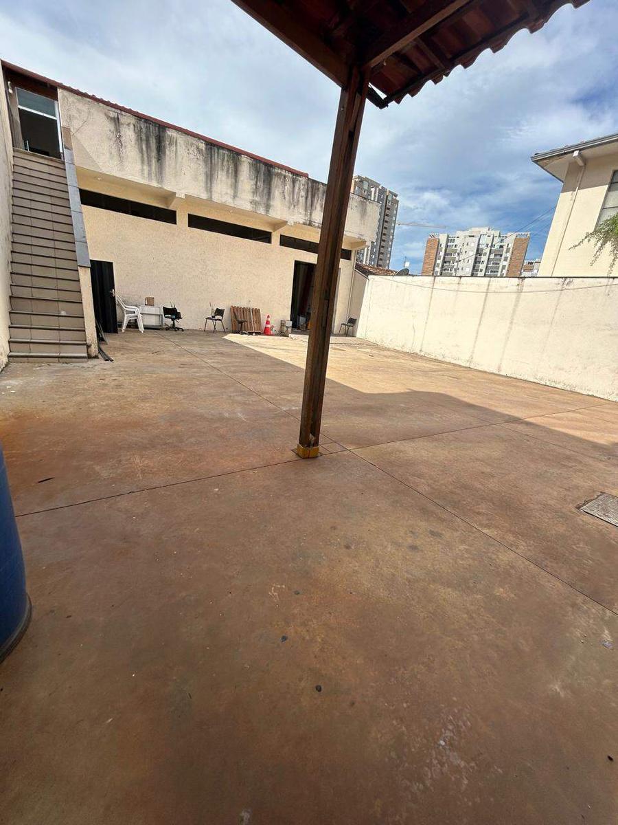 Casa Comercial, Nova Suíssa, 8 Quartos, 10 Vagas