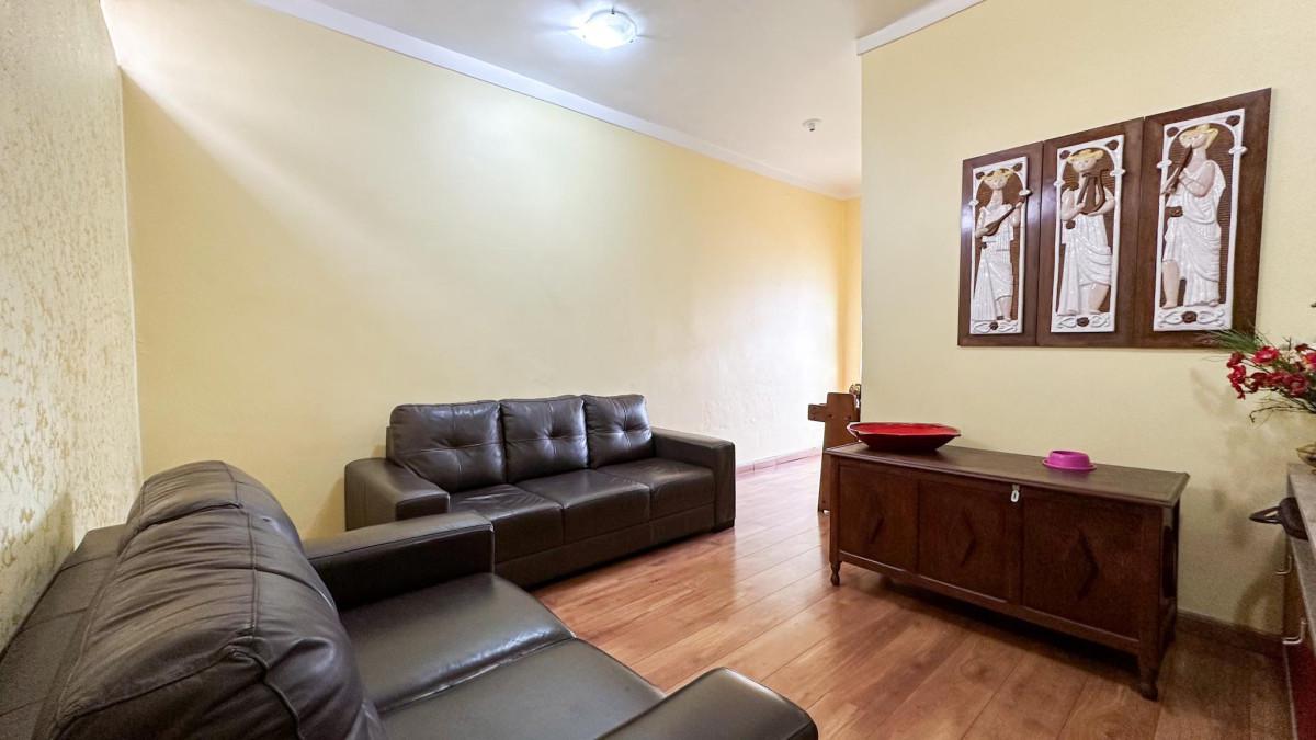 Casa, João Pinheiro, 3 Quartos, 1 Vaga, 1 Suíte