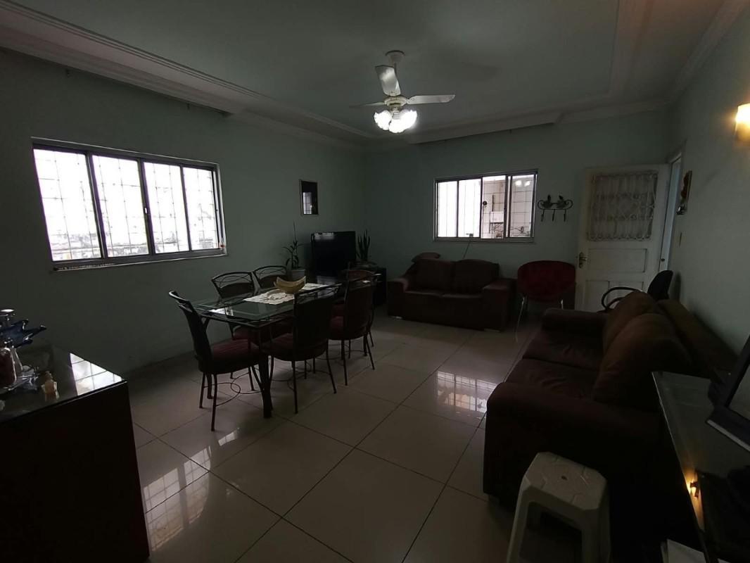 Casa, Nova Suíssa, 2 Quartos, 2 Vagas, 1 Suíte