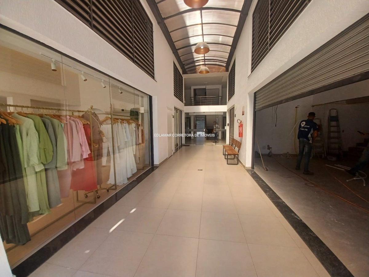 Galpão, Glória, 0 Quarto, 4 Vagas