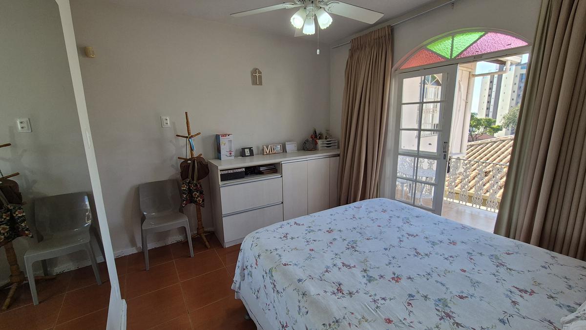 Casa, Ouro Preto, 5 Quartos, 2 Vagas, 1 Suíte