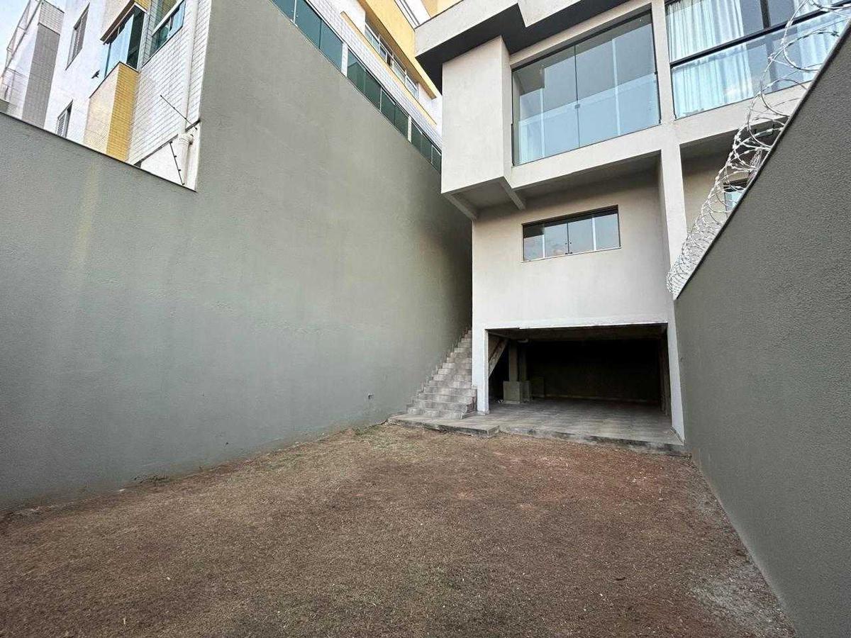 Casa, Planalto, 3 Quartos, 3 Vagas, 3 Suítes