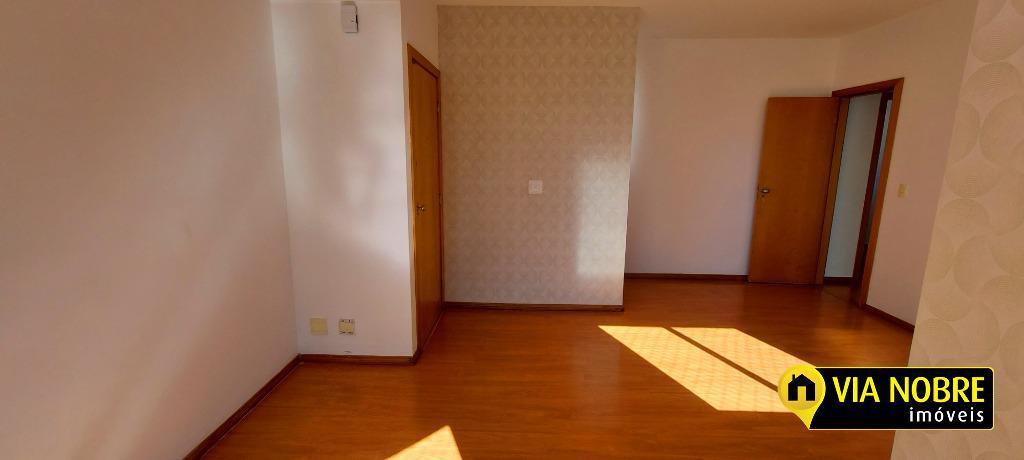Apartamento, Estoril, 3 Quartos, 2 Vagas, 1 Suíte