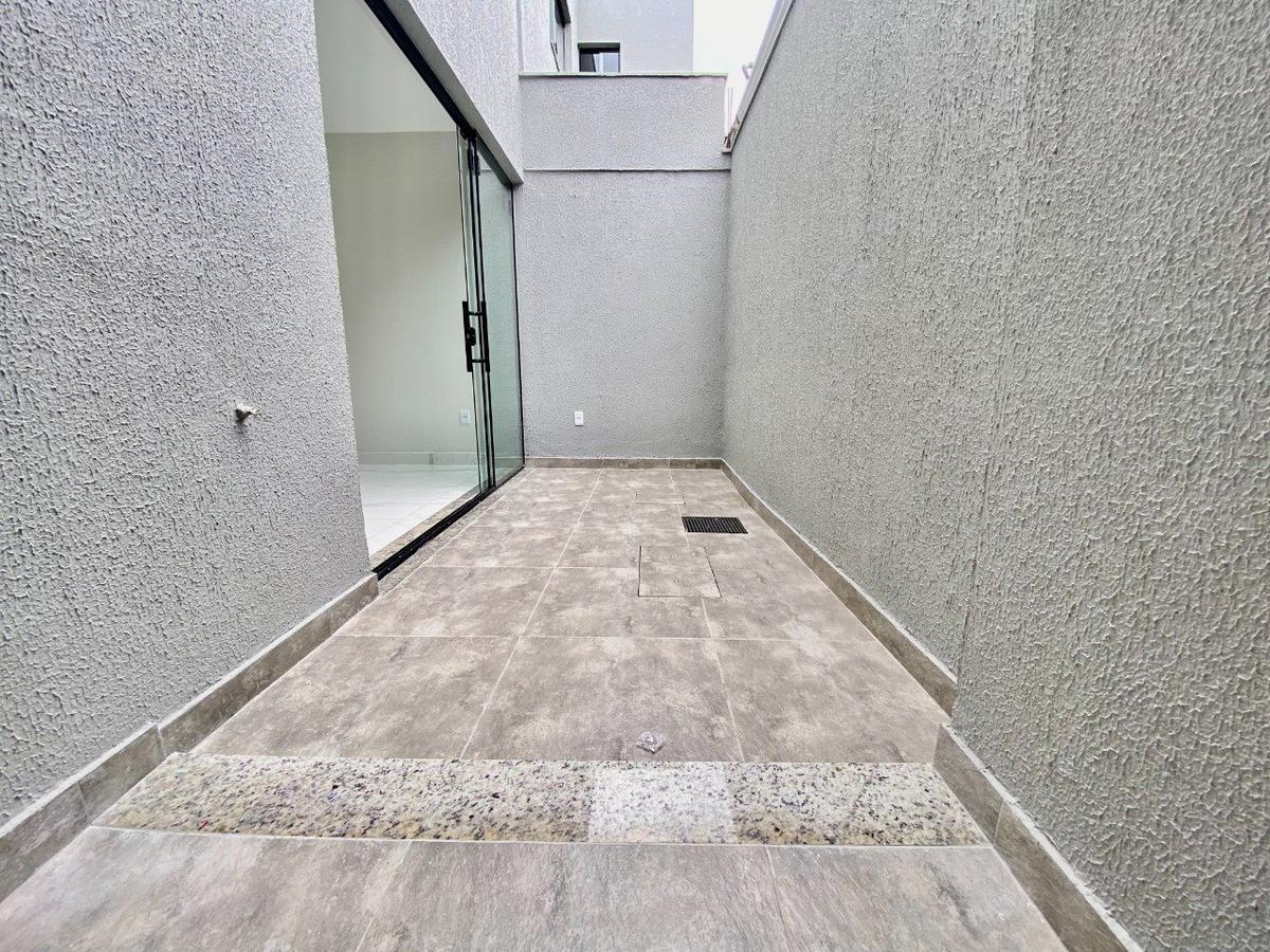 Casa, Santa Mônica, 3 Quartos, 2 Vagas, 1 Suíte