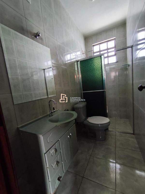 Casa, Barreiro, 2 Quartos, 1 Vaga, 1 Suíte