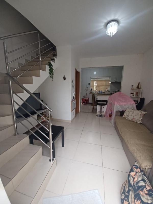 Casa, Masterville, 2 Quartos, 2 Vagas
