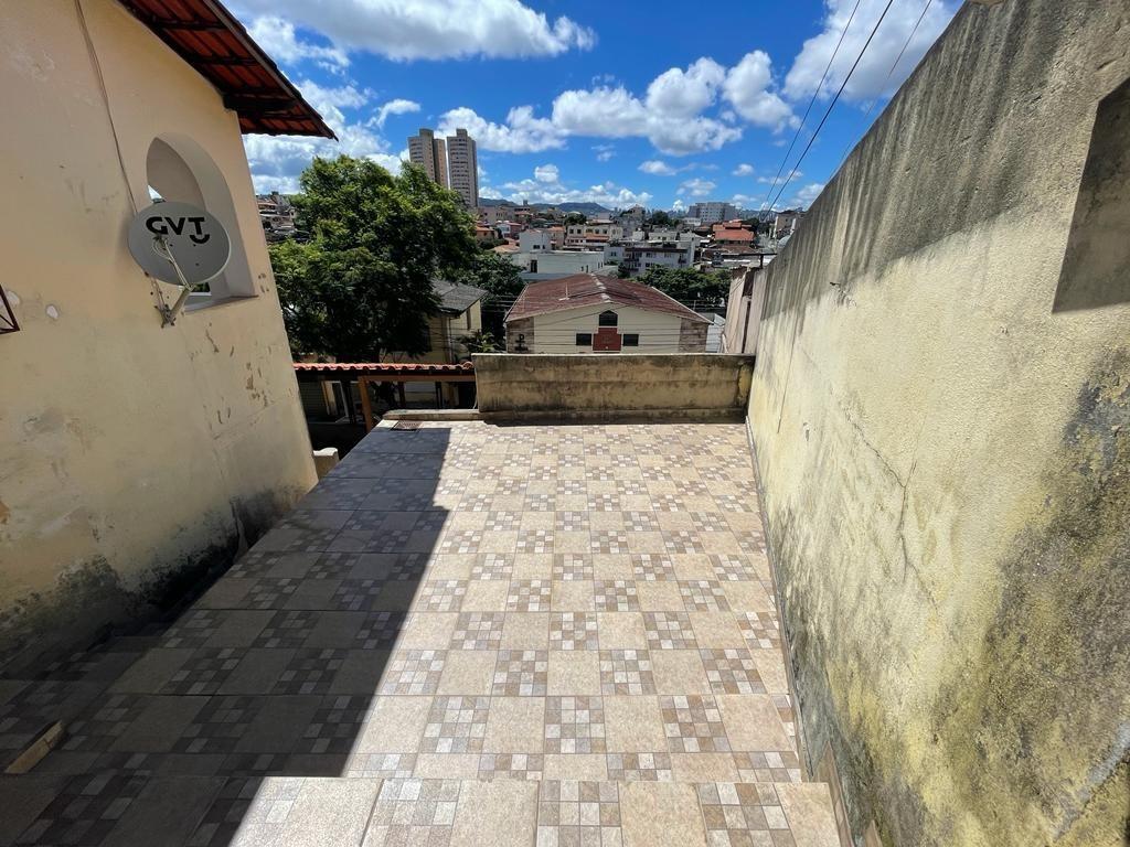 Casa, Caiçaras, 4 Quartos, 1 Vaga, 1 Suíte