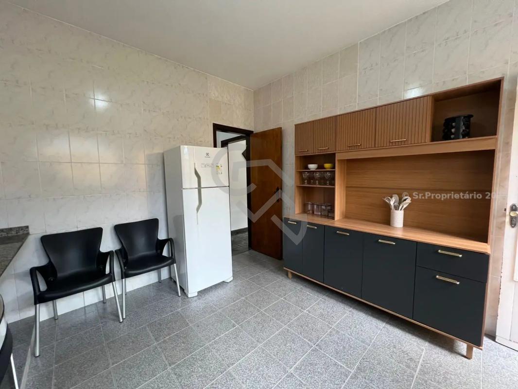 Casa, Planalto, 6 Quartos, 6 Vagas, 2 Suítes