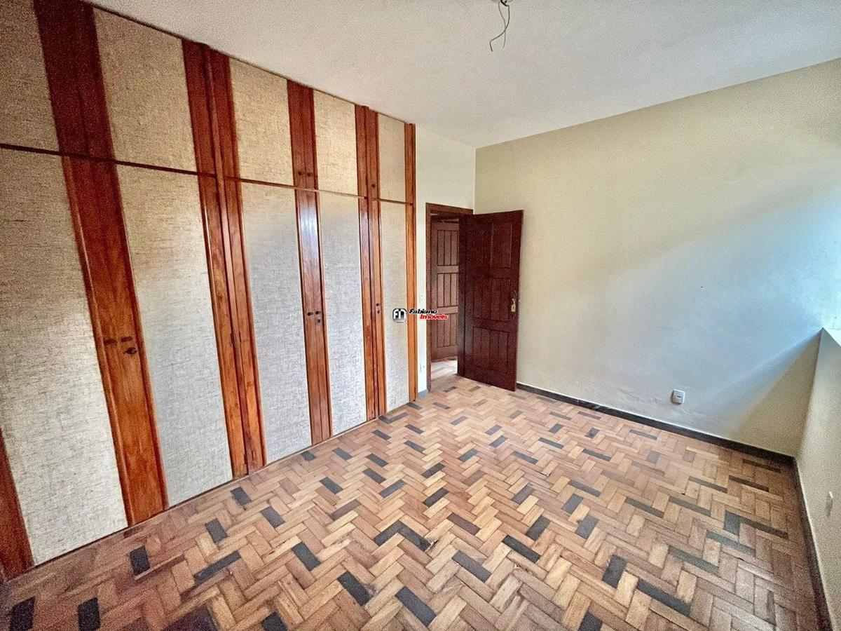 Casa, São José, 4 Quartos, 2 Vagas, 2 Suítes