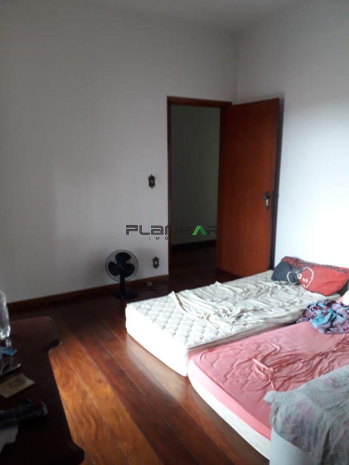 Casa, Inconfidentes, 4 Quartos, 3 Vagas, 1 Suíte