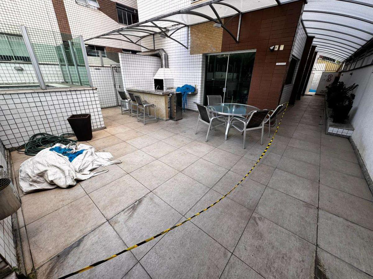 Apartamento, Sagrada Família, 3 Quartos, 4 Vagas, 1 Suíte