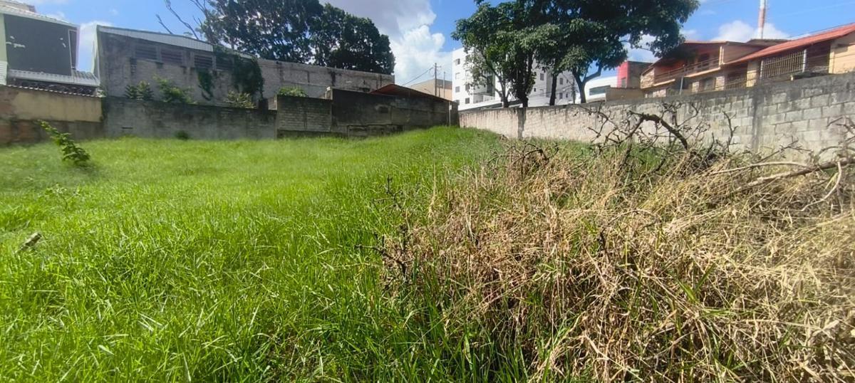 Lote, Céu Azul, 0 Quarto, 0 Vaga