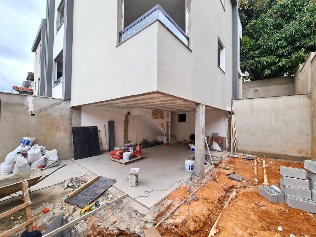 Casa, Ouro Preto, 3 Quartos, 4 Vagas, 1 Suíte