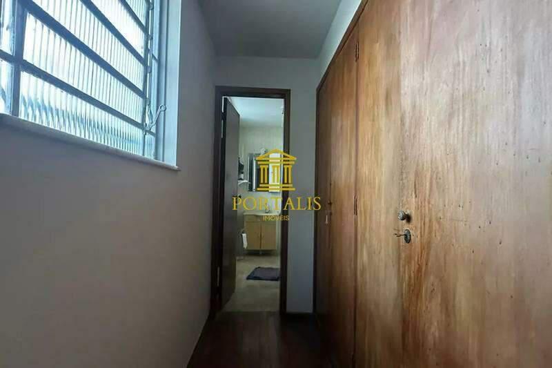 Casa, Serra, 4 Quartos, 4 Vagas, 1 Suíte