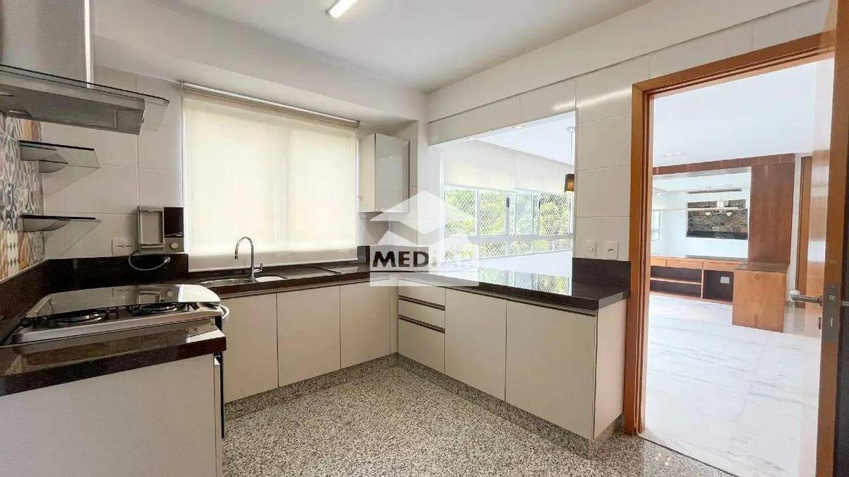 Apartamento, Funcionários, 3 Quartos, 2 Vagas, 2 Suítes