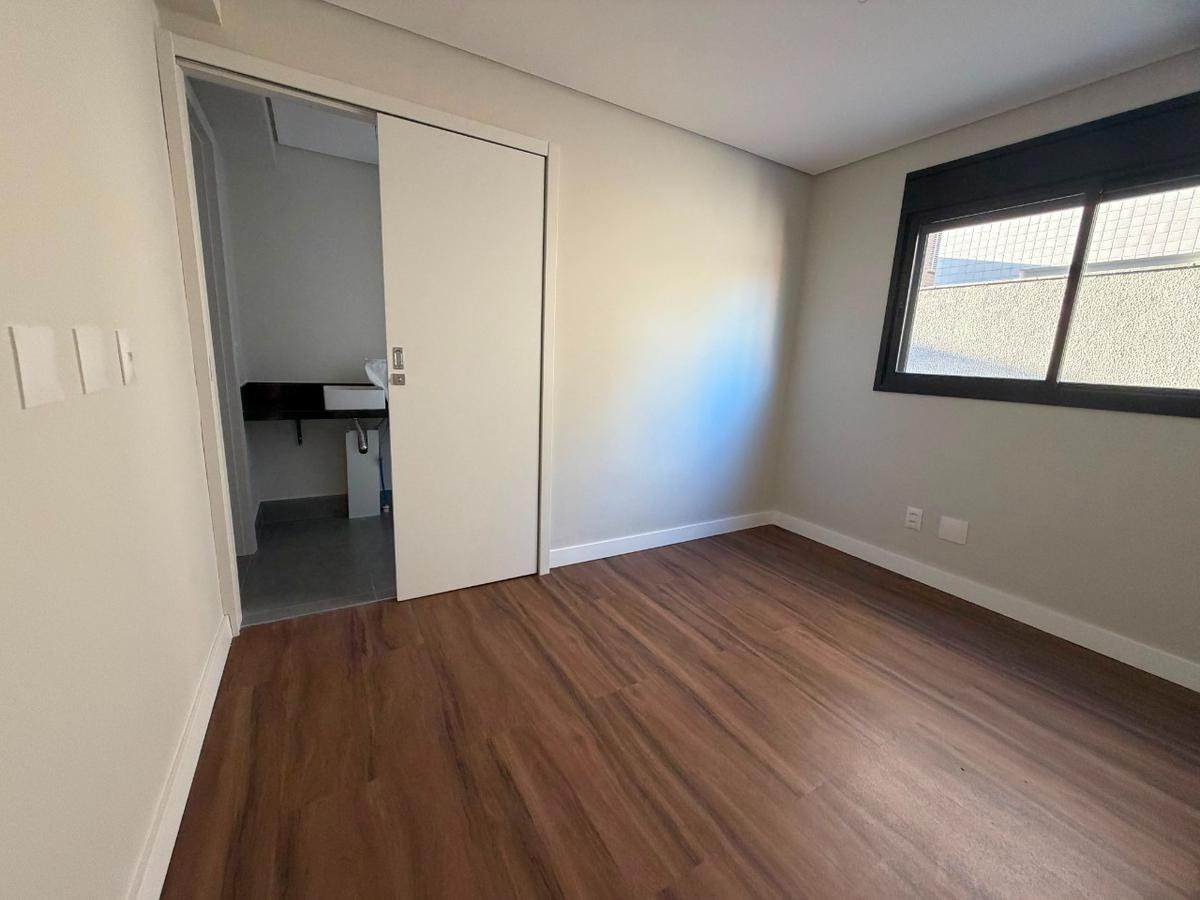 Cobertura, Cidade Nova, 4 Quartos, 3 Vagas, 2 Suítes